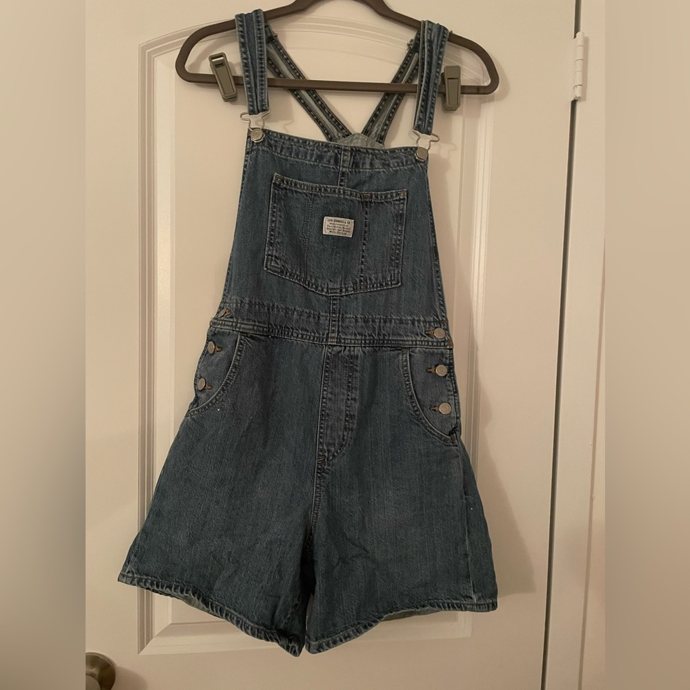Levi’s short overalls